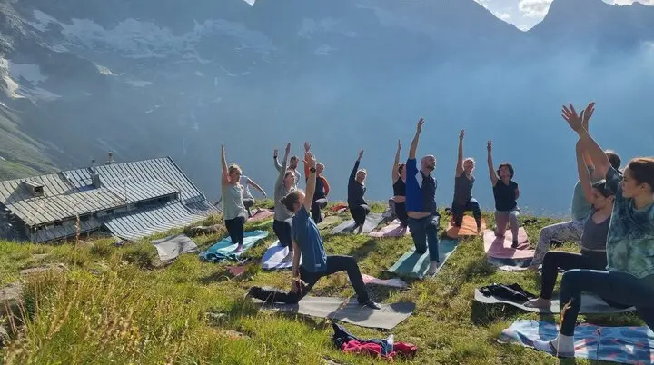 © Copyright © 2025 Mountainflow Yoga Powered by Mountainflow Yoga